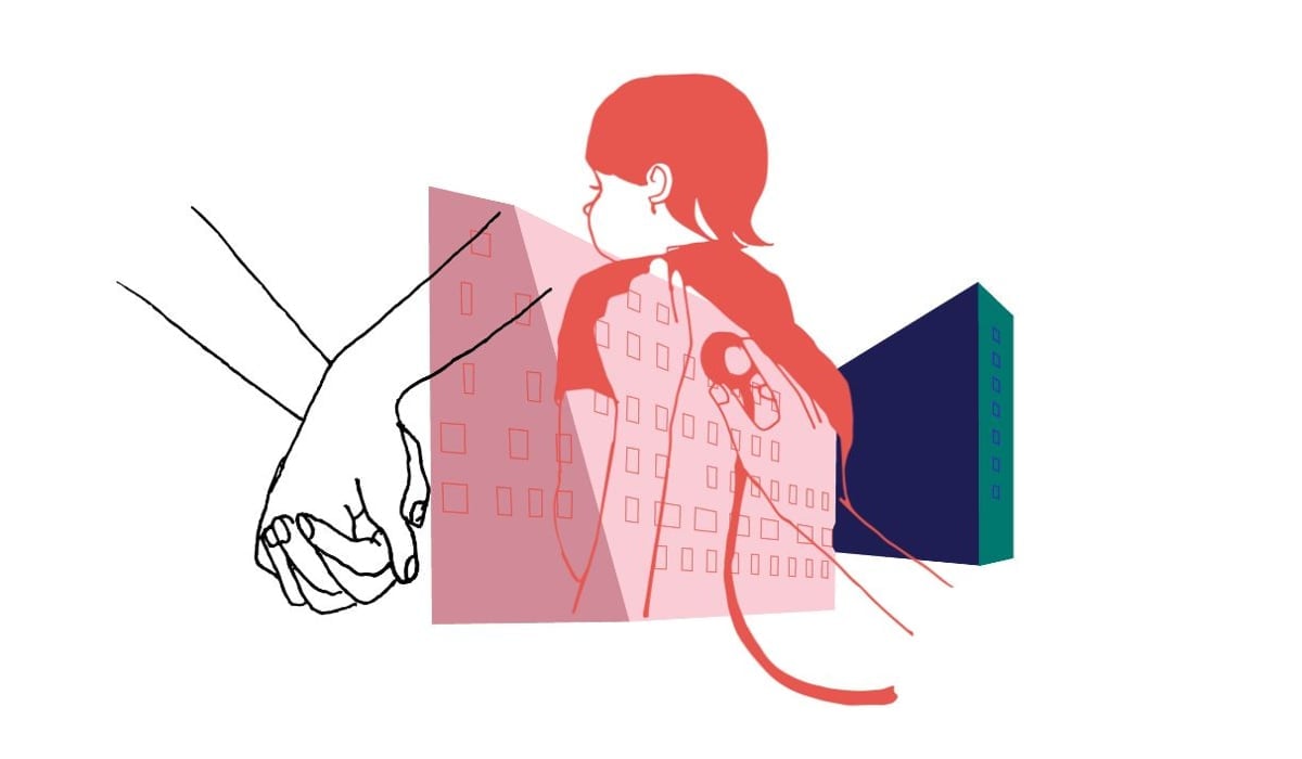 Illustration av ett barn som får ett stetoskop på ryggen